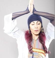 Nejla Yatkin joining Drone play by Andrea Assaf.
